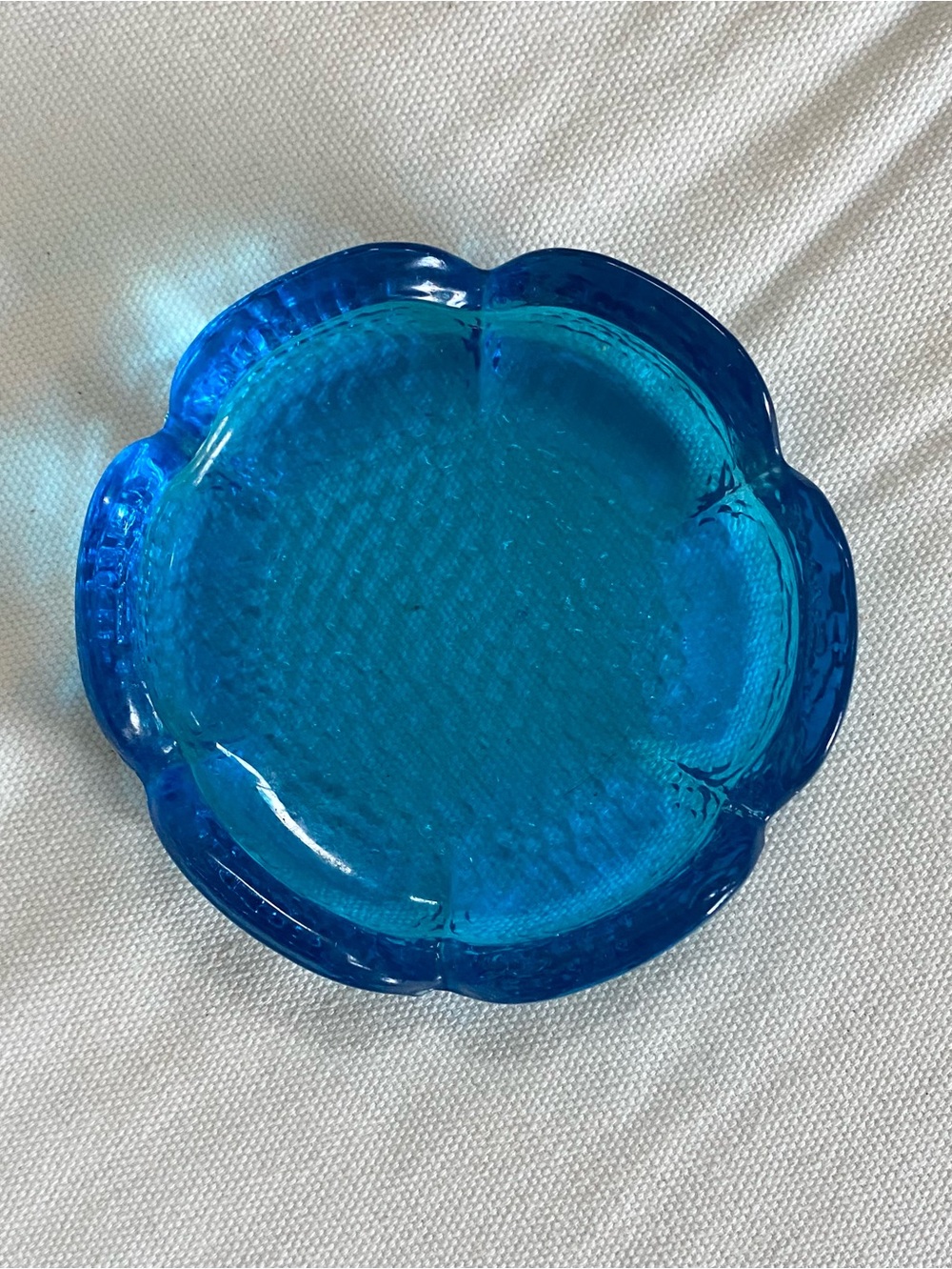 VTG Anchor Hocking Laser Blue Glass Lotus Flower Ashtray Catchall MCM 4.5”